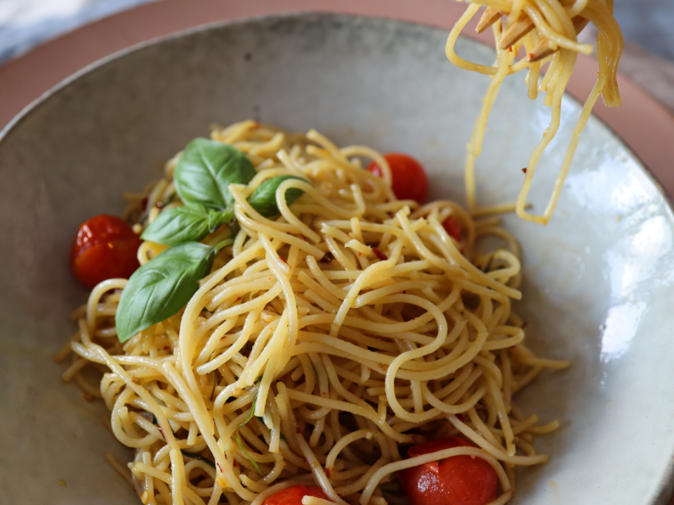 spaghetti met knoflook en chili